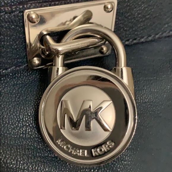 ❗️SOLD MIchael Kors Hamilton Saffiano Satchel - Picture 2 of 8